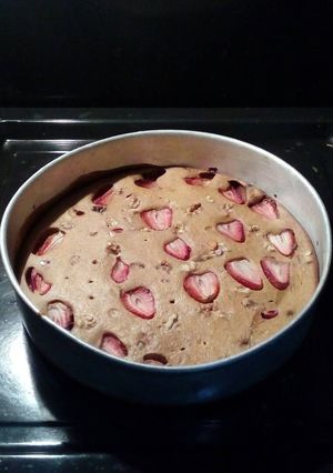 Una foto de Budín de banana y fresas 🍓