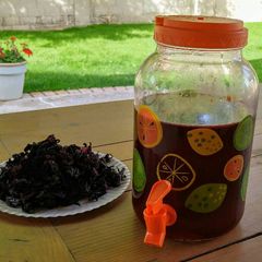 A picture of Agua de Jamaica (Hibiscus Tea).