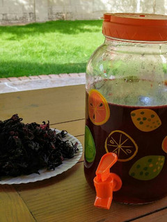 A picture of Agua de Jamaica (Hibiscus Tea).