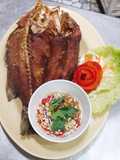 ปลากะพงทอดน้ำปลา