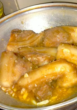 Hình của món Thịt lợn áp chảo sốt bơ.