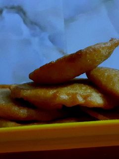 स्वादिष्ट पुए(swadist pua recipe in hindi) रेसिपी मुख्य फोटो