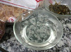 Una foto de Caldo japonés - Dashi