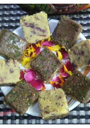 A picture of 2 in1- Paneer Burfi.(instant kalakand).