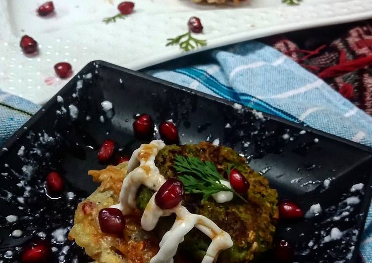 Simple Way to Make Award-winning Lucknowi matar chaat in rosti disc