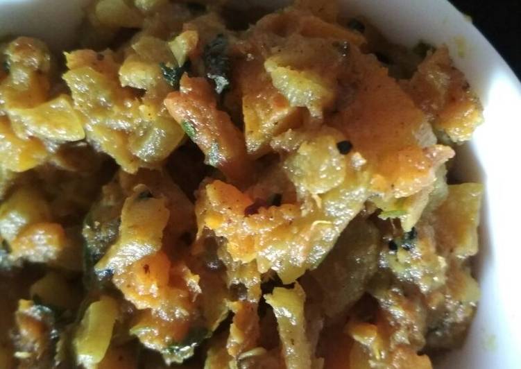 How to Prepare Ultimate Lau ghonto (bottle gourd curry)