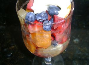 Una foto de Ensalada de frutas con crema para diabéticos