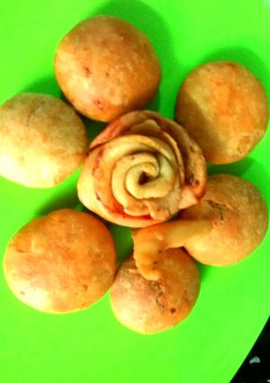 A picture of Moong dal khasta kachori.