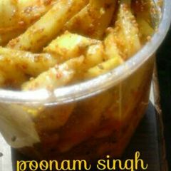 A picture of Mooli pickle.