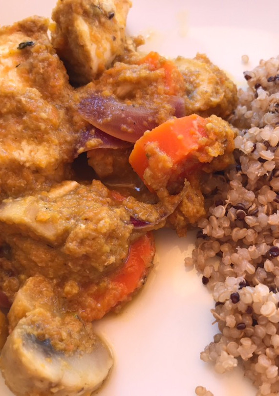 Una foto de Pollo en salsa de verduras