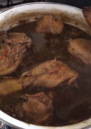 Una foto de Pollo con cola de Res