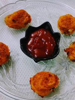 आलू बोंडा(Aloo bonda reicpe in Hindi) रेसिपी मुख्य फोटो