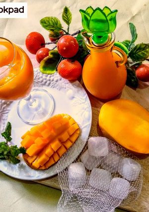 A picture of Maaza Mango Juice.