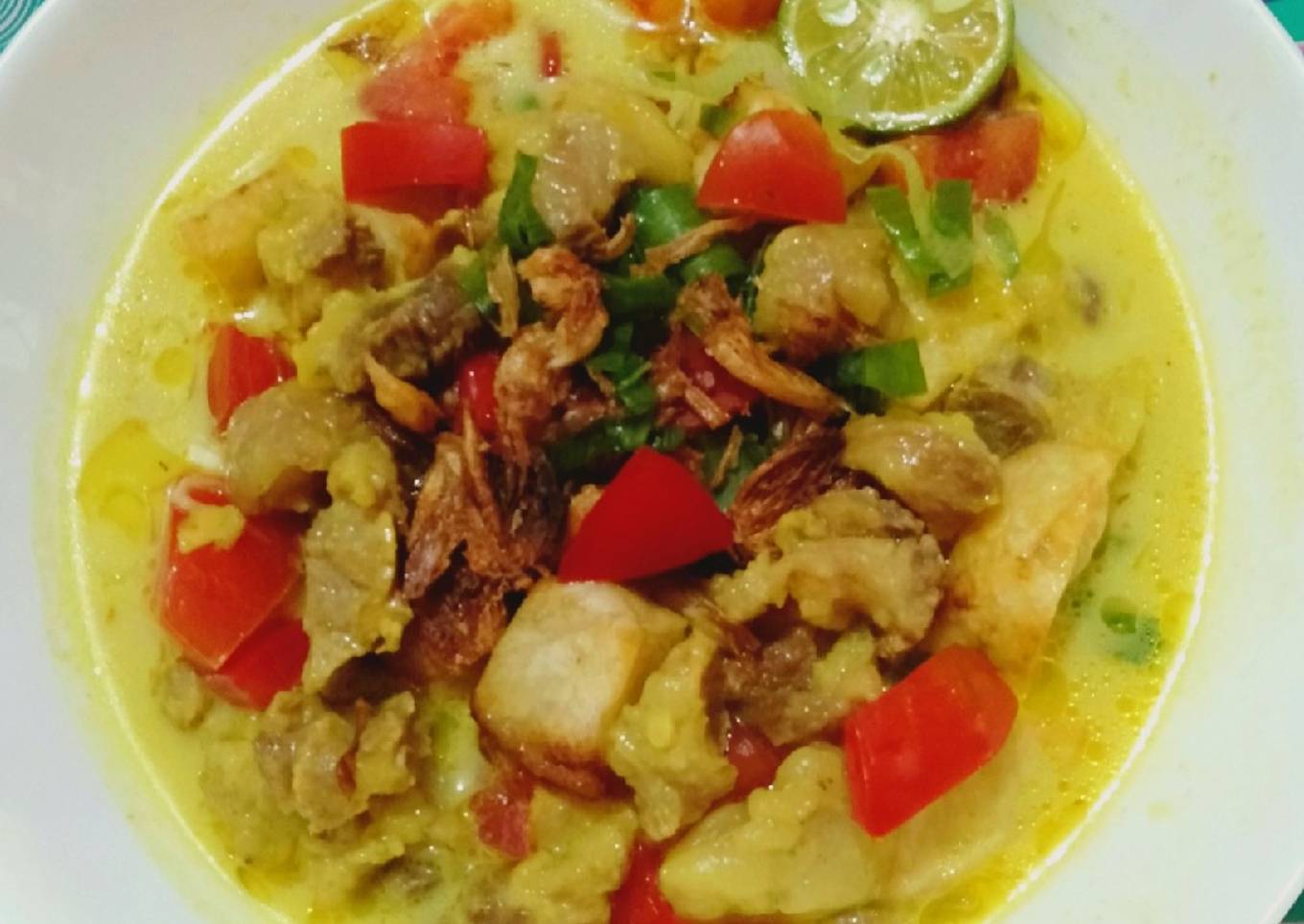 Soto Daging Madura Kuah Santan