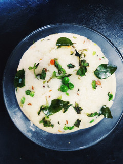 मटर उपमा (matar upma recipe in Hindi) रेसिपी मुख्य फोटो