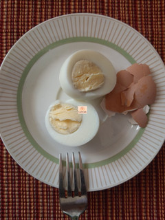 A picture of Hard-boiled eggs.