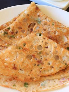இன்ஸ்டன்ட் ரவா தோசை (Instant Rava Dosa Recipe in Tamil) செய்முறை முக்கிய புகைப்படம்