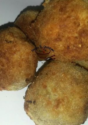 A picture of Yam balls.