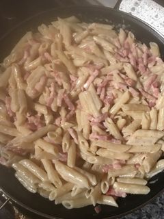 Una foto de Macarrones a los 4 Quesos