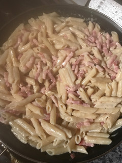 Una foto de Macarrones a los 4 Quesos