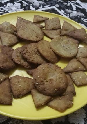 ગેહુ સકરપારા (Wheat Shakkarpara recipe in gujarati) રેસીપી મુખ્ય ફોટો