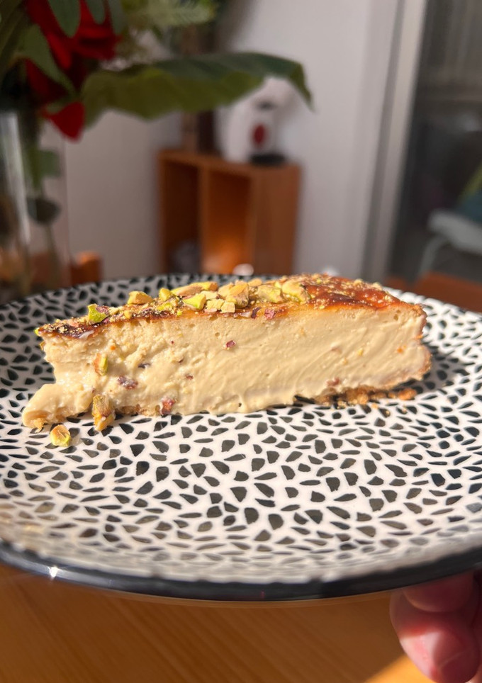 Una foto de Tarta de queso de crema de pistacho