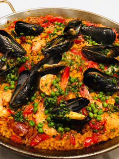 Φωτογραφία της συνταγής Παέλια (Paella) ισπανική με θαλασσινά, κοτόπουλο και τσορίθο