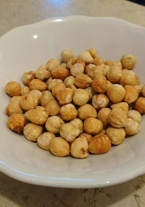 A picture of Roasted Hazelnuts (Skinless).