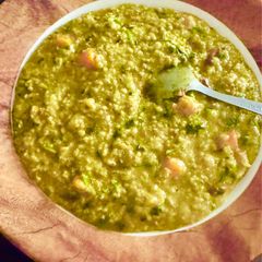 A picture of Instant Cashews & Carrots Oatmeal.