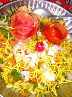 ભેળ (bhel recipe in Gujarati) રેસીપી મુખ્ય ફોટો