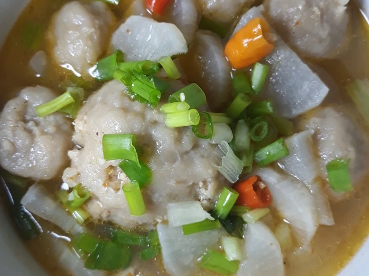 Cara Gampang Membuat Resep #36 Lobak Pentol Kuah yang Lezat Sekali Anti Ribet, Uenak Banget