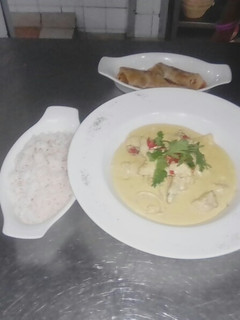A picture of Laksa souce.