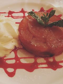 Una foto de Tarta invertida de Manzanas