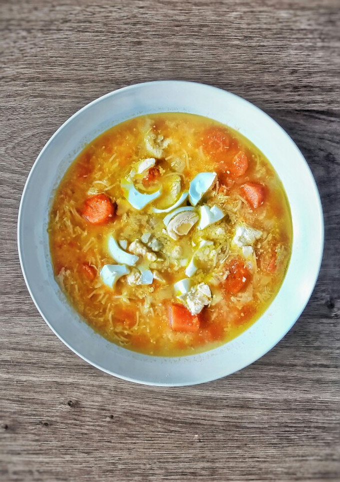 Una foto de Sopa de pollo
