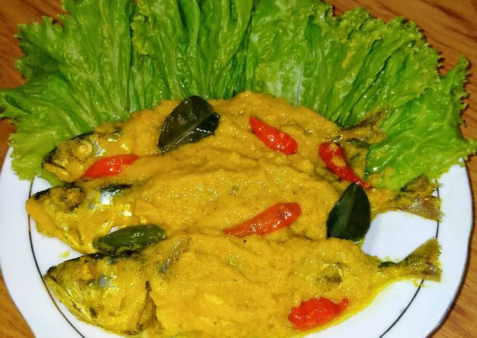 Mudah Banget Memasak Resep 112. 🐟 PESMOL IKAN KEMBUNG 🐟