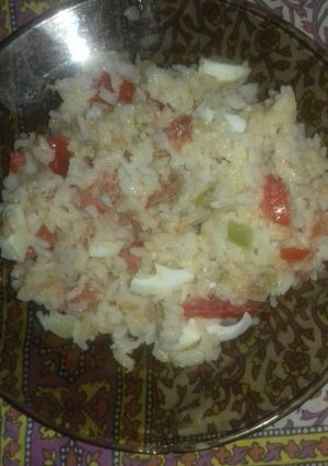 Una foto de Arroz con atún...riquísimo