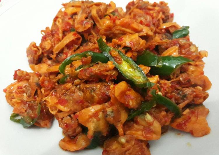 Bagaimana Menyiapkan Sambalado kepah asin, Sempurna