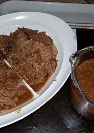 A picture of My Slowcooked Beef in A lovely Gravy.💜.