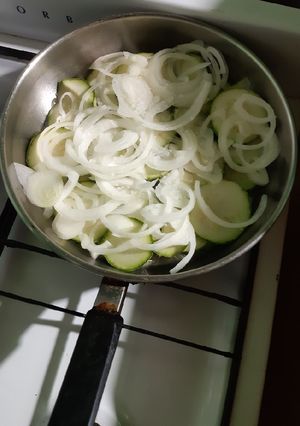 Una foto de Revuelto de zucchini