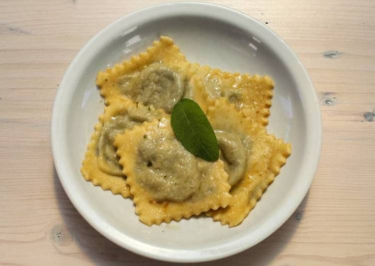 Ravioli con spinaci e Robiola di capra