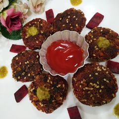 A picture of Beetroot cutlets.