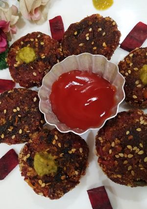 A picture of Beetroot cutlets.