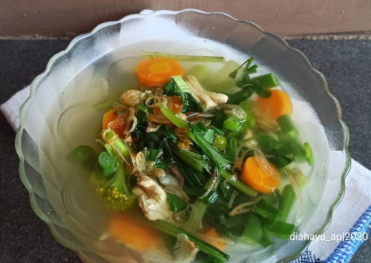 Cara Gampang Menyiapkan Sup sayur ayam Anti Gagal