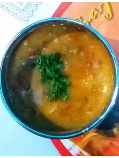 அரைத்து விட்ட துவரைக்கா சாம்பார் (Thuvaraikkai sambar recipe in tamil) செய்முறை முக்கிய புகைப்படம்