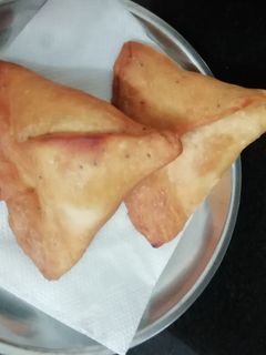 சமோசா(SAMOSA RECIPE IN TAMIL) செய்முறை முக்கிய புகைப்படம்