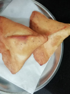 சமோசா(SAMOSA RECIPE IN TAMIL) செய்முறை முக்கிய புகைப்படம்