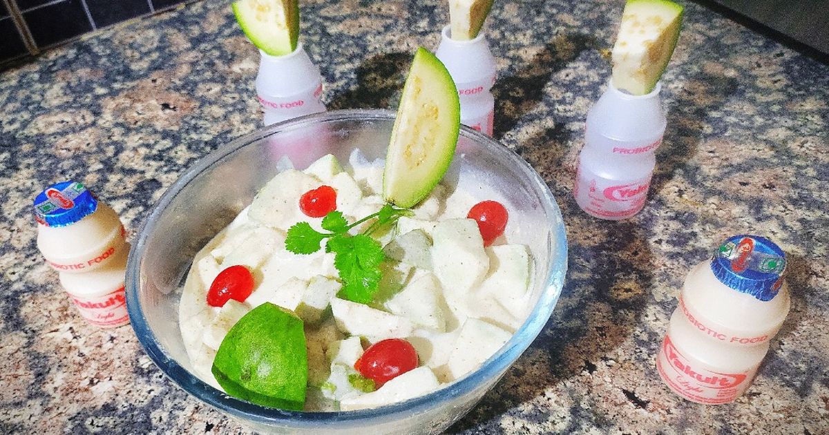 Guava Raitha Oats, Guava And Yakult Sweet Raita Recipe by Padmapriya Anand - Cookpad