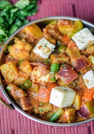 A picture of Vegetable kadai.