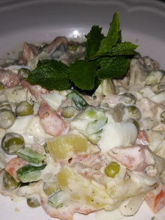 Una foto de Ensaladilla rusa con mayonesa especial