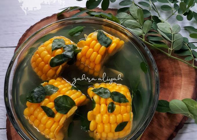 Ternyata ini lho! Cara  membuat Sayur bening Jagung daun kelor yang menggugah selera